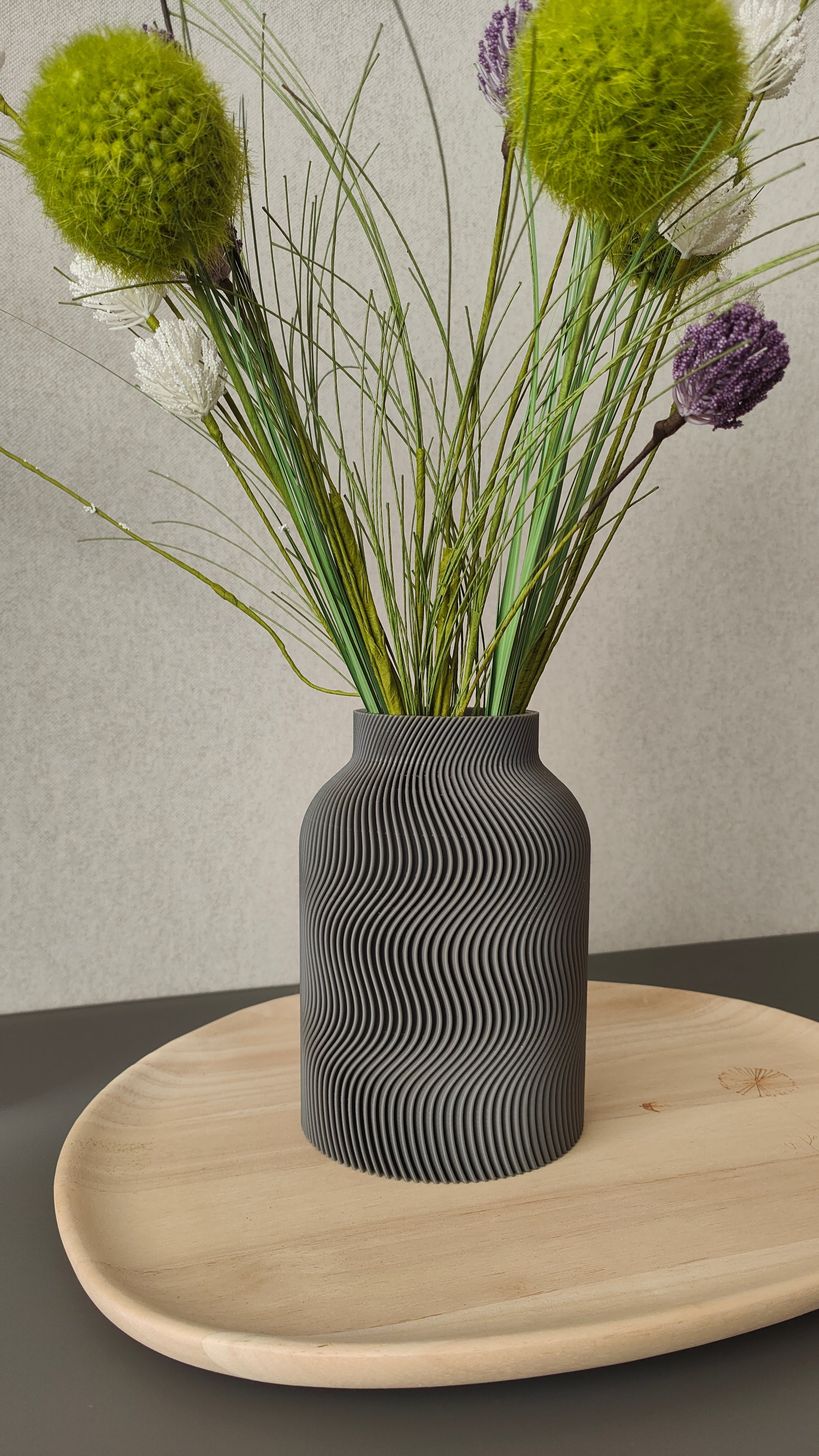 Luna Vase Grau mit Trockenblumen